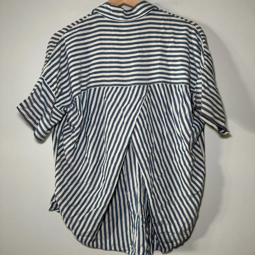 Madewell size S oversized boxy button up shirt signature‎ poplin Blue stripe